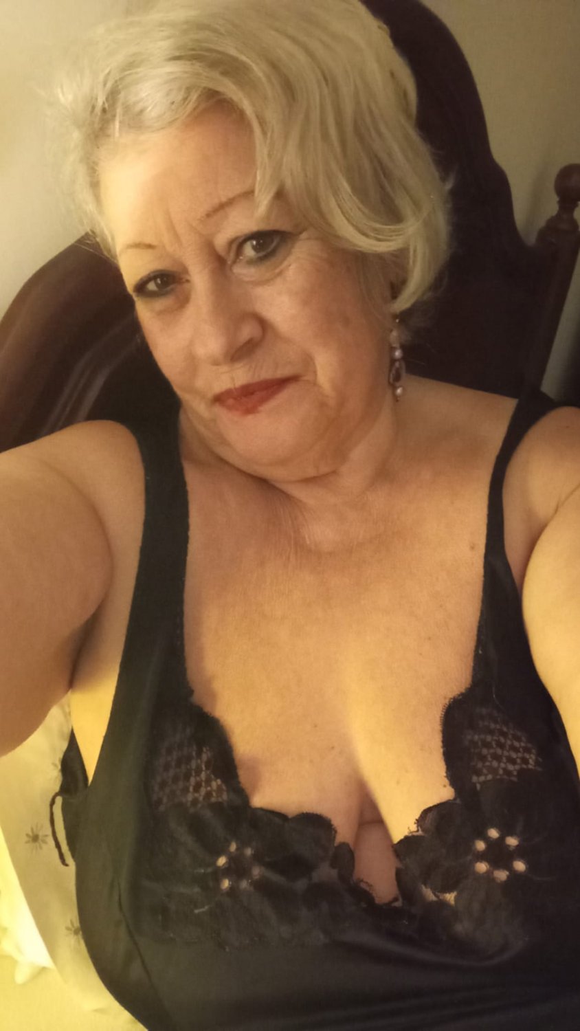 My granny… minha coroa . Gilf big tits #Vmr8B3qE