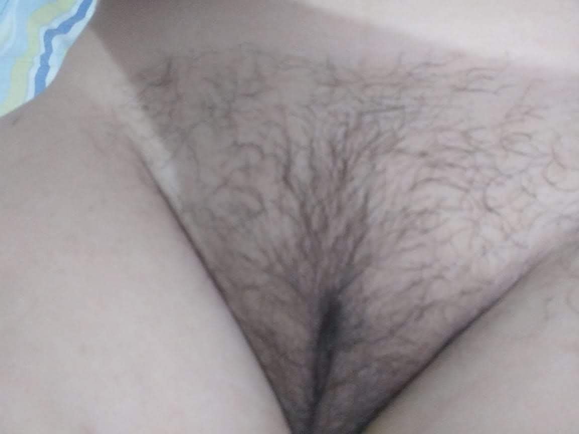 Esposa coroa mostrando a xaninha #1uPlotZC
