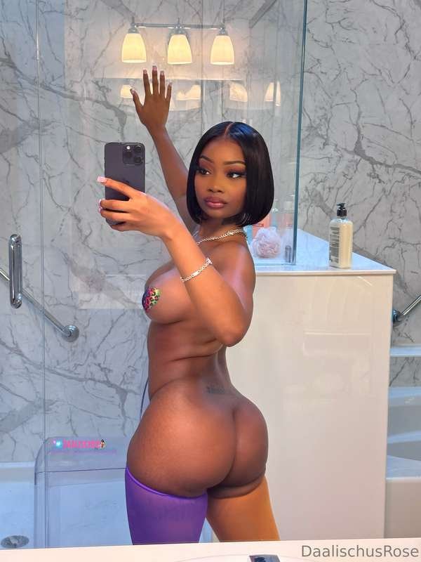 Slim Thick Jamaican 🇯🇲 #HmBG6qLe