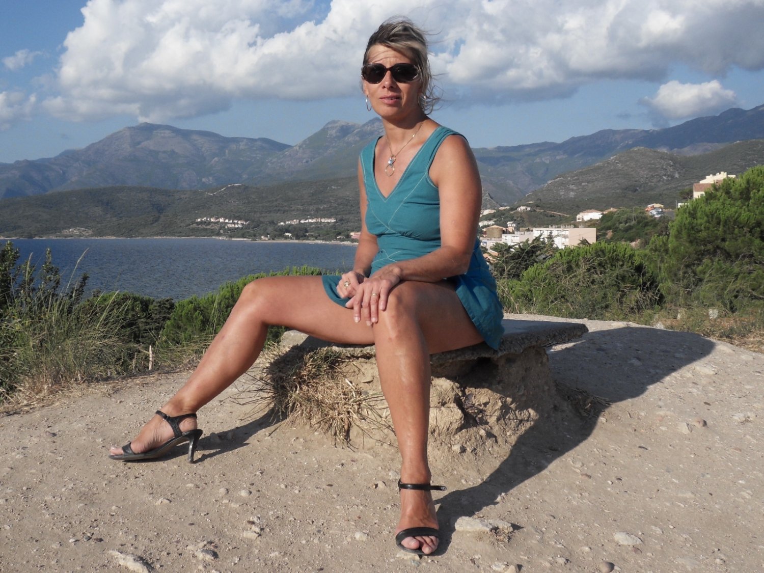 Lisa - I show my open pussy under my small light dress in Corsica #ACcHEgAQ